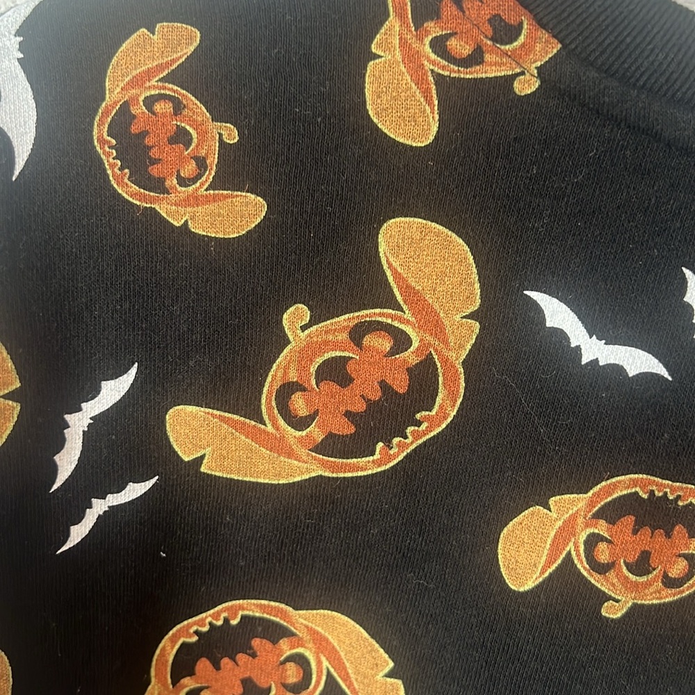 Halloween Lilo & Stitch Sweatshirt - Juniors M 7/9 - Picture 4 of 5
